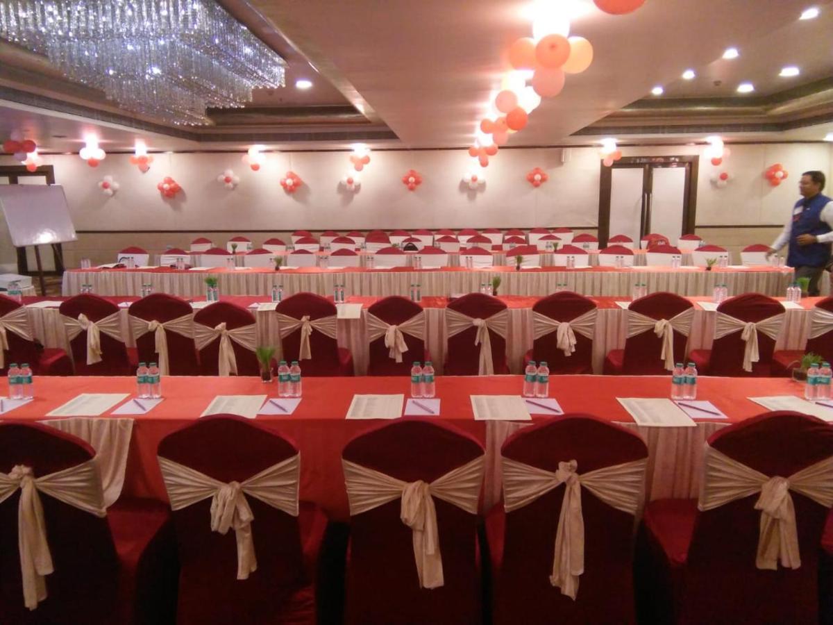 The Fern Residency Rajkot Ξενοδοχείο Εξωτερικό φωτογραφία