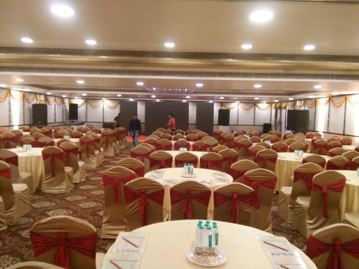 The Fern Residency Rajkot Ξενοδοχείο Εξωτερικό φωτογραφία