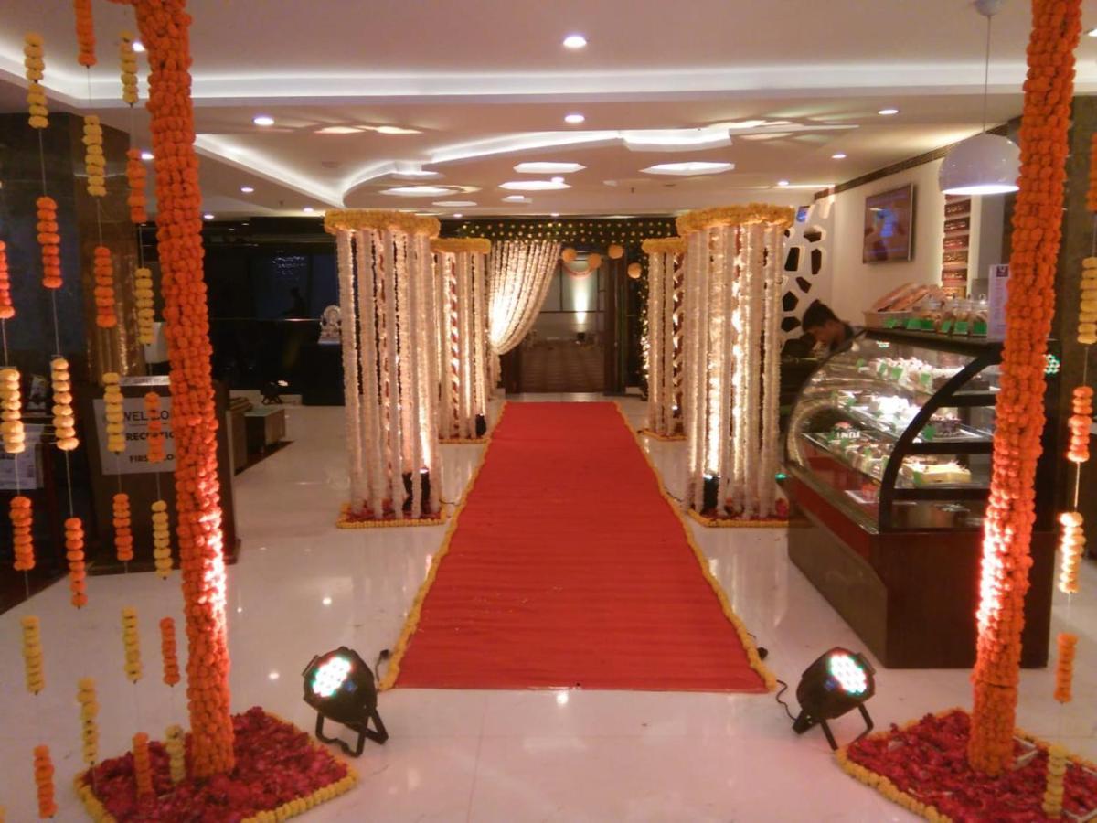 The Fern Residency Rajkot Ξενοδοχείο Εξωτερικό φωτογραφία