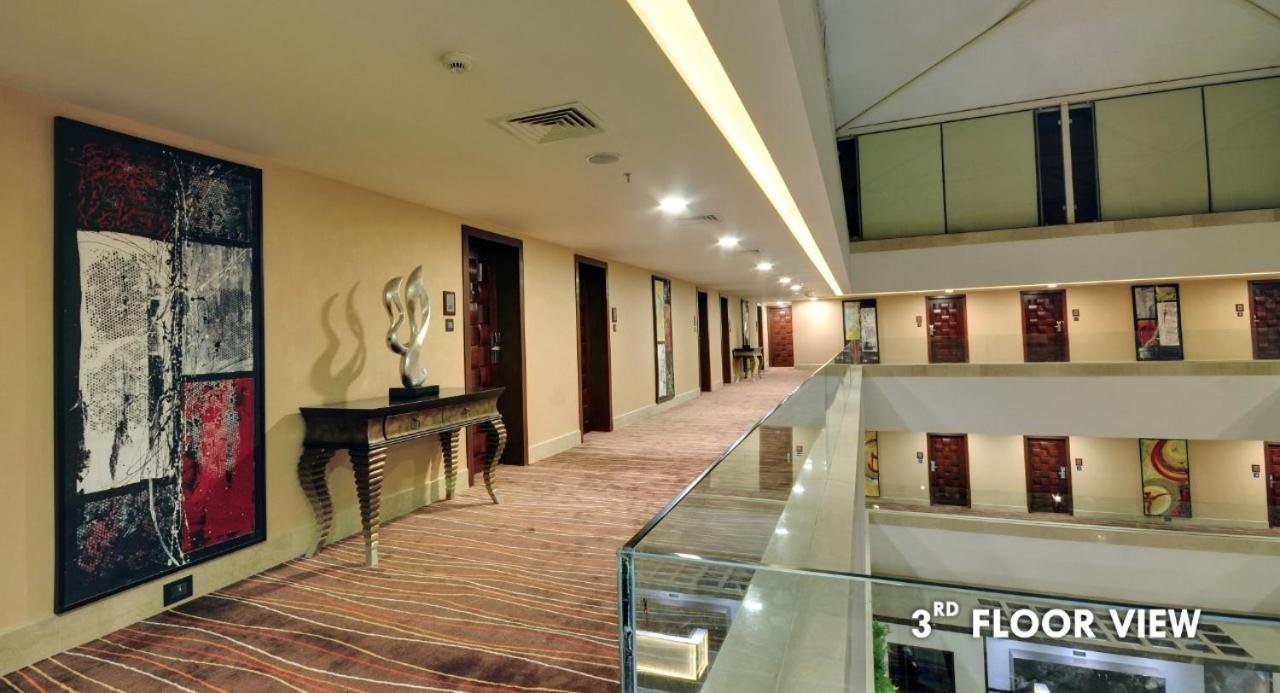 The Fern Residency Rajkot Ξενοδοχείο Εξωτερικό φωτογραφία