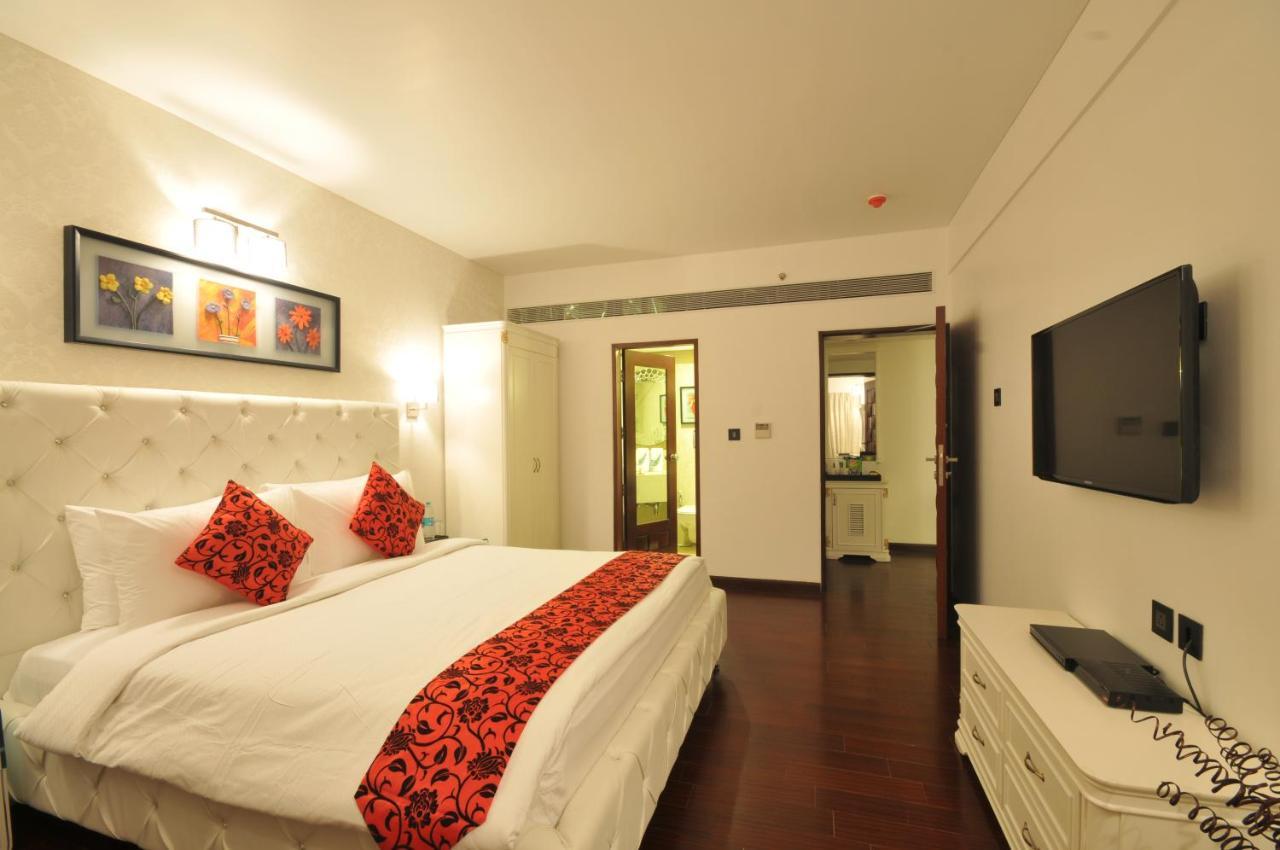 The Fern Residency Rajkot Ξενοδοχείο Εξωτερικό φωτογραφία