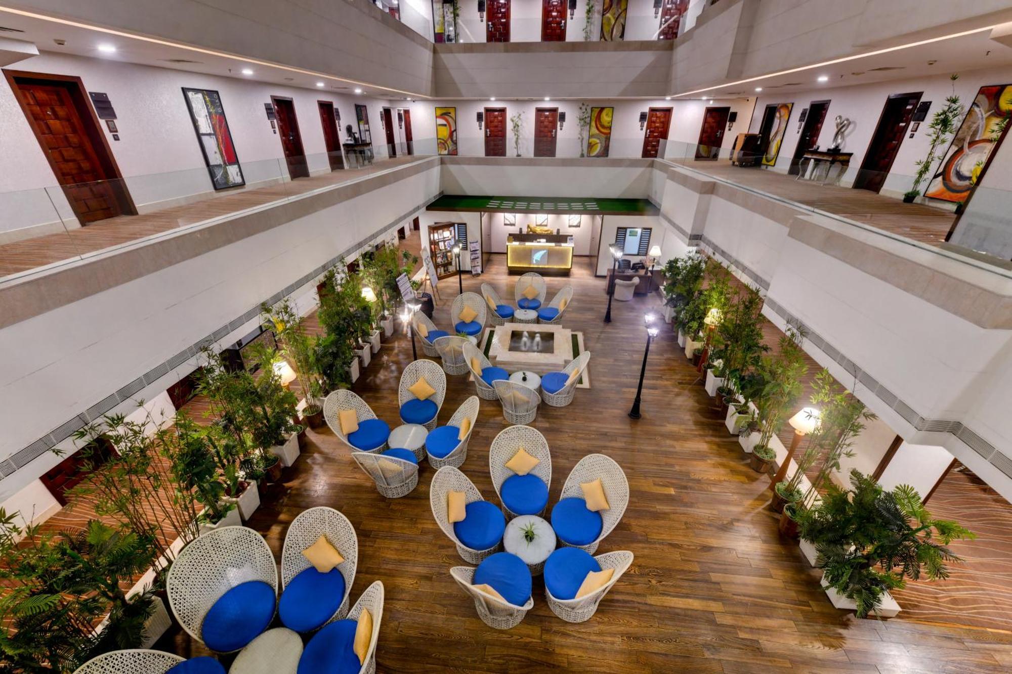 The Fern Residency Rajkot Ξενοδοχείο Εξωτερικό φωτογραφία