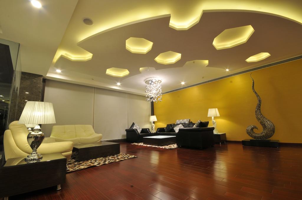 The Fern Residency Rajkot Ξενοδοχείο Εξωτερικό φωτογραφία